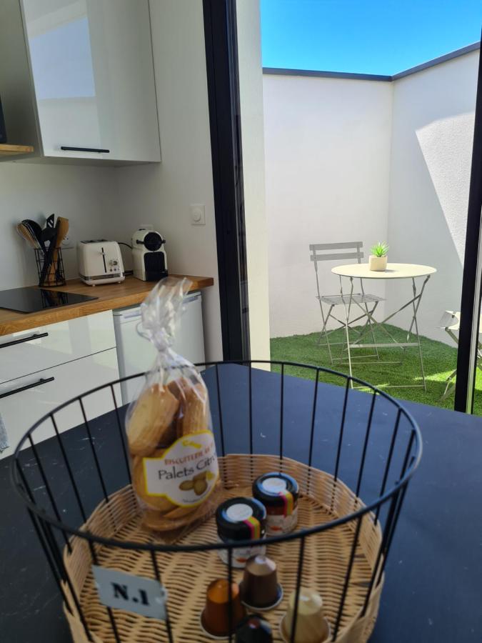 Location La Belle - La Rochelle B Apartment Exterior foto